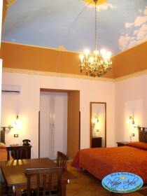 Bed and Breakfast Palazzo Ajala, Palazzo Ajala Bed & BreakfastCorso Umberto, 229 - 93100 Caltanissetta